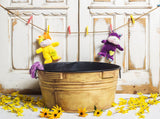 Children's Toy Bear Chrysanthemum Door Background Yellow Photography Backdrop IBD-19856 - iBACKDROP-Baby Kid Backdrops, backdrop for party, Beautiful Backdrops, Figure Photography backdrop, For Photography, party backdrop, Photo Background, Toy Bear Chrysanthemum Door, Yellow Photography Backdrop